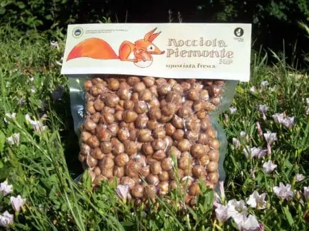 Piedmont p.g.i. hazelnuts without shell