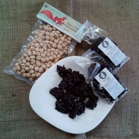 NOCCIOLATINI "DARK CHOCOLATE WITH HAZELNUTS" 16 Nocciolatini